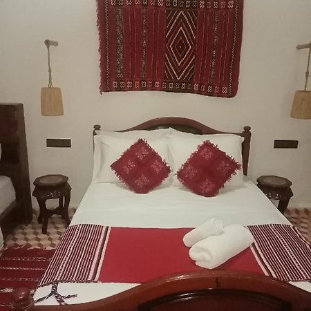 Dar Imzdan Hotel Tangier Bagian luar foto
