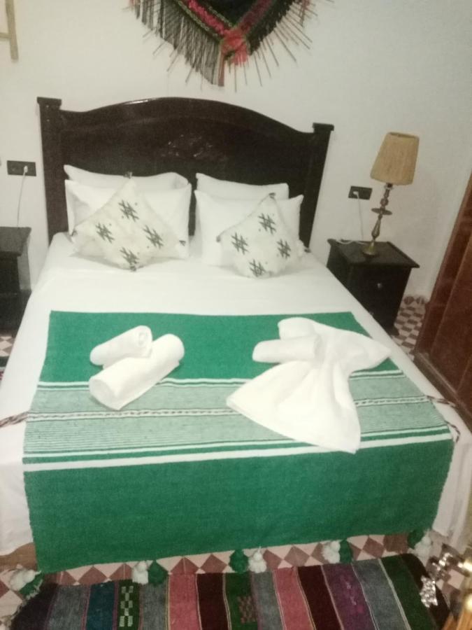 Dar Imzdan Hotel Tangier Bagian luar foto