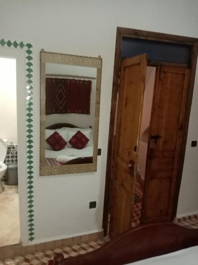 Dar Imzdan Hotel Tangier Bagian luar foto